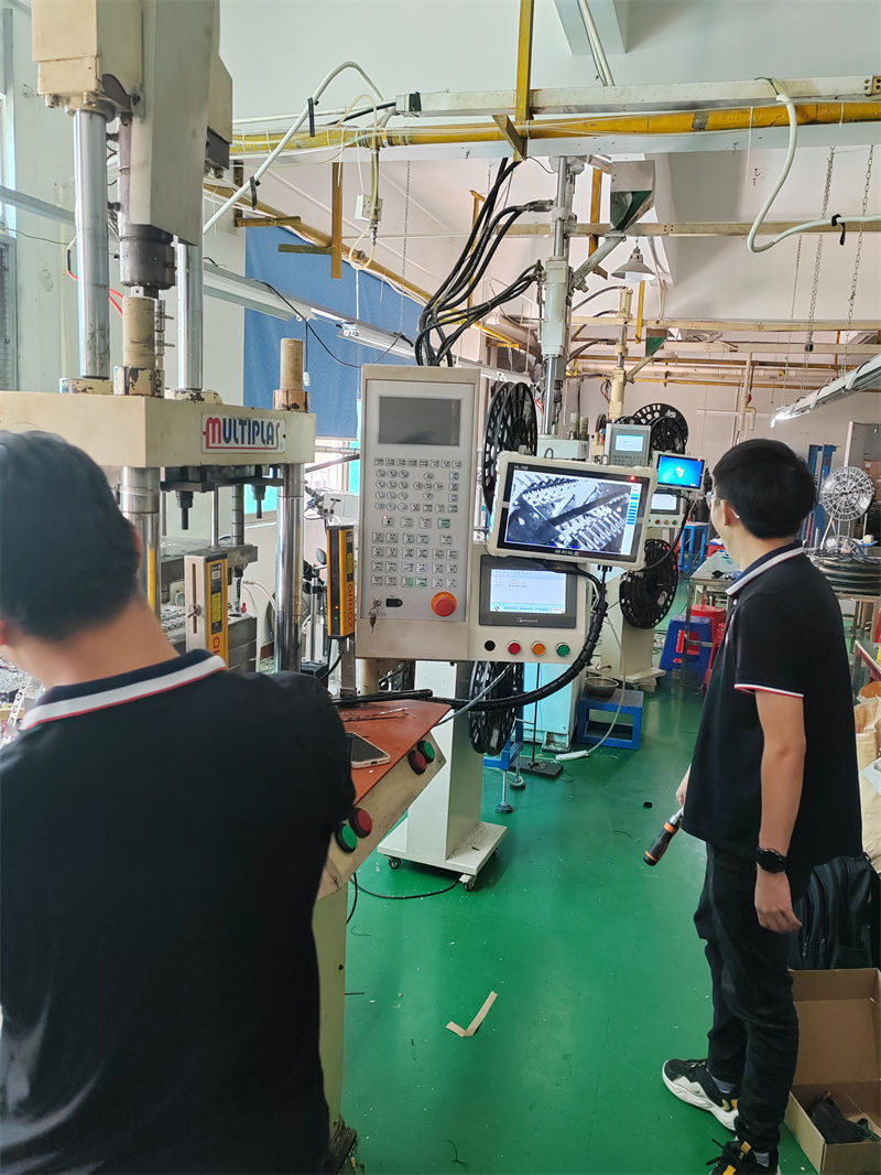 usdt九游会老哥俱乐部视觉模具监视器  (2)